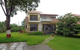 Wada Watermark Villa