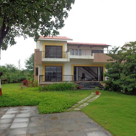 Wada Watermark Villa By Camp Sutra Kanchad Exterior photo